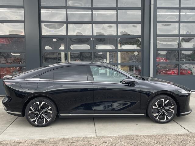 Mazda 6 6e Takumi Business Edition 68.8 kWh NAVI | APPLE CARPLAY / ANDROID| BEIGE LEDER INTERIEUR | PANORAMADAK |360 GR CAMERA | PARKEERSENSOREN V+A 19 INCH LMV | TREKGEWICHT 1500 KG