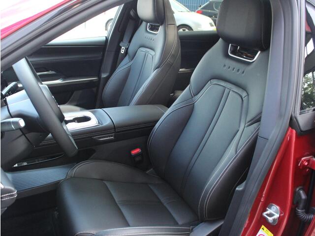Mazda 6 6e Takumi 68.8 kWh Stoelventilatie en -verwarming, Climate Control Voor & Achter, Luxe Lederen Bekleding, Elektrische Achterklep, HUD