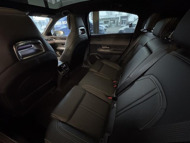 Mazda 6 6e Takumi Business Edition 68.8 kWh | ZWART LEDER | NAVI | PANO | 360 CAMERA | GRATIS TREKHAAK! T.W.V. ¤ 1695,-