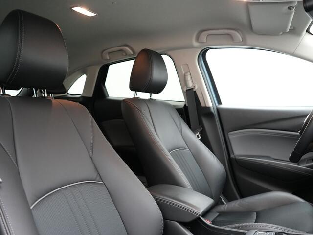 Mazda CX-3 2.0 SkyActiv-G 121 Luxury Automaat | Sportstoelen Verwarmd | Head Up | Carplay | Navigatie | Camera | DAB | L.M. 18" |