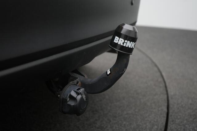 Mazda CX-3 2.0 SkyActiv-G Luxury met vaste trekhaak en all-weather banden : dealer onderhouden
