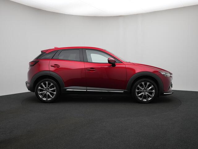 Mazda CX-3 2.0 SkyActiv-G Signature automaat met trekhaak, Apple Carplay en all-weather banden : volledig onderhouden