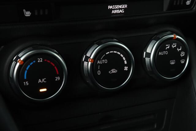 Mazda CX-3 2.0 SkyActiv-G 121 Luxury / AUTOMAAT / CAMERA / HALF LEDER / TREKHAAK