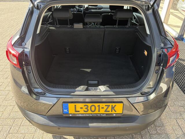 Mazda CX-3 2.0 SkyActiv-G 121 Sportive / NL-Auto / Stoelverwarming / Cruise-Control / Climate-Control / Apple-Carplay & Android-Auto / Armsteun V+A / DAB Radio-Bluetooth / PDC-Achter / 18'' LMV / ENZ.