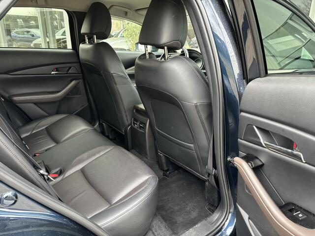 Mazda CX-30 2.0 e-SkyActiv-X M Hybrid Luxury 1e Eig. Dealer onderh., Bose, Leer+ memory, Stoel.verw., Stuurverw, Android/Carplay Auto, Navigatie, Elektr. A.klep, Keyless