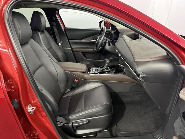 Mazda CX-30 2.0 e-SkyActiv-X M Hybrid Luxury / Automaat / Schuifdak / NL auto / Dealer onderhouden / Leder / Navi / 360 camera
