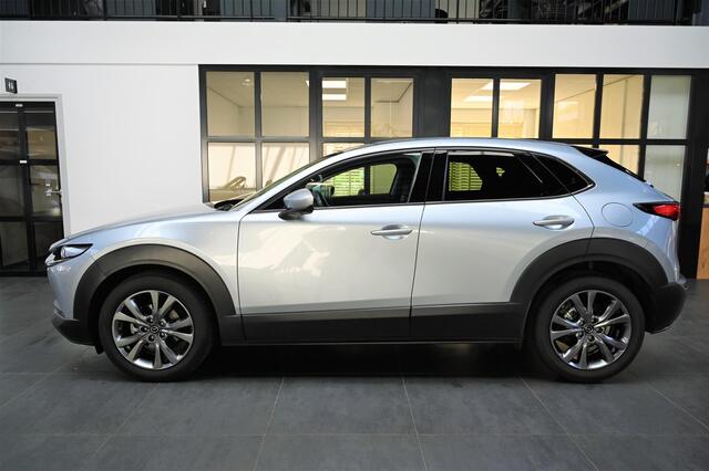 Mazda CX-30 e-SkyActiv-X 180 6MT Luxury met I-activsense *Trekhaak* *Dealeronderhouden* *All-in prijs*