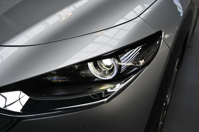 Mazda CX-30 e-SkyActiv-X 180 6MT Luxury met I-activsense *Trekhaak* *Dealeronderhouden* *All-in prijs*