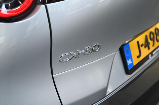 Mazda CX-30 e-SkyActiv-X 180 6MT Luxury met I-activsense *Trekhaak* *Dealeronderhouden* *All-in prijs*