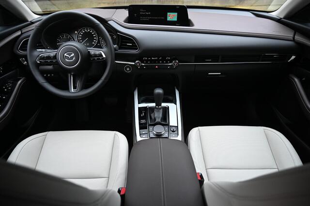 Mazda CX-30 e-SkyActiv-X 186 automaat Exclusive-line met White Comfort Pack/Driver Assistance & Sound Pack en Design Pack *BTW* *Dealeronderhouden* *All-in prijs*