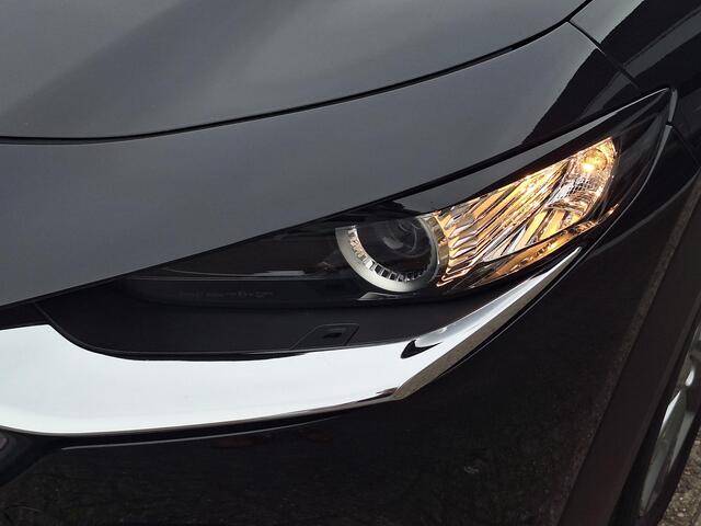 Mazda CX-30 2.0 e-SkyActiv-X M Hybrid Comfort | Achteruitrijcamera | Stoel/stuurverwarming | Afneembare trekhaak | Adaptief Cruise Control | Head-up Display |
