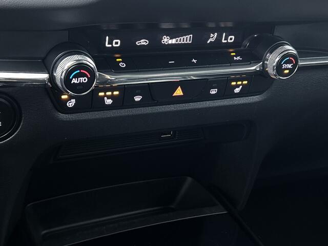 Mazda CX-30 2.0 e-SkyActiv-X M Hybrid Comfort Navigatie | Camera achter | Elektr. achterklep | Stoelverwarming