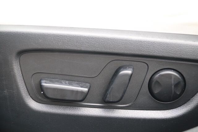 Mazda CX-30 2.0 e-SkyActiv-X M Hybrid Luxury Automaat, Stoel & stuurverwarming, 360 camera