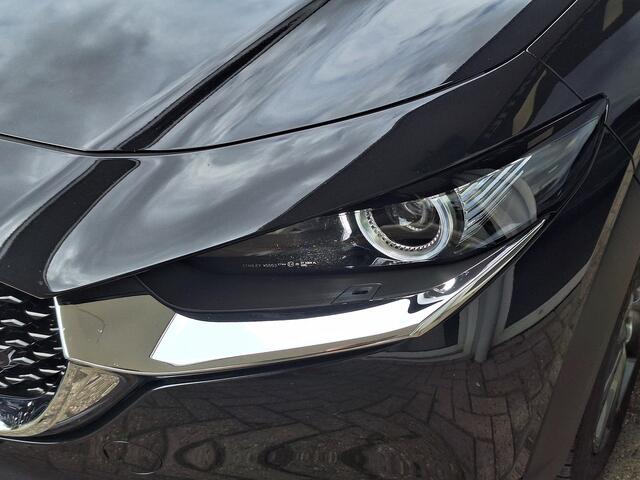 Mazda CX-30 2.0 e-SkyActiv-X M Hybrid Luxury | Adaptief Cruise Control | 360 graden camera | Head-up display | Stoel/stuurverwarming | Apple Carplay/Android Auto | Elektrische achterklep | Climate control |