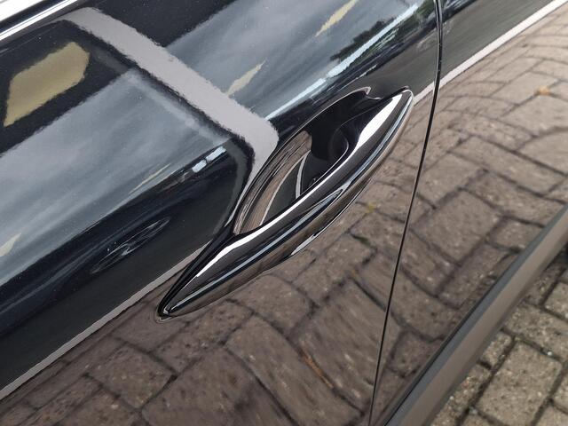 Mazda CX-30 2.0 e-SkyActiv-X M Hybrid Luxury | Adaptief Cruise Control | 360 graden camera | Head-up display | Stoel/stuurverwarming | Apple Carplay/Android Auto | Elektrische achterklep | Climate control |