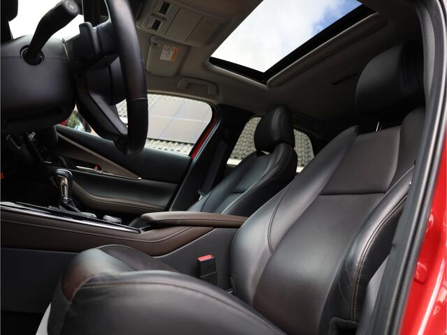 Mazda CX-30 2.0 e-SkyActiv-X M Hybrid AWD Luxury Stoelverwarming | AWD | Schuifkantel dak | Applecarplay | memory seat
