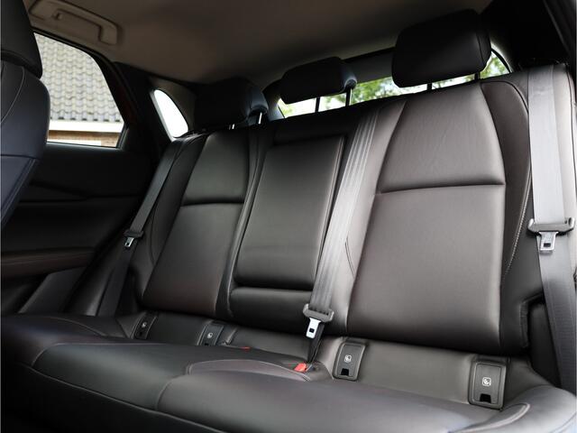 Mazda CX-30 2.0 e-SkyActiv-X M Hybrid AWD Luxury Stoelverwarming | AWD | Schuifkantel dak | Applecarplay | memory seat