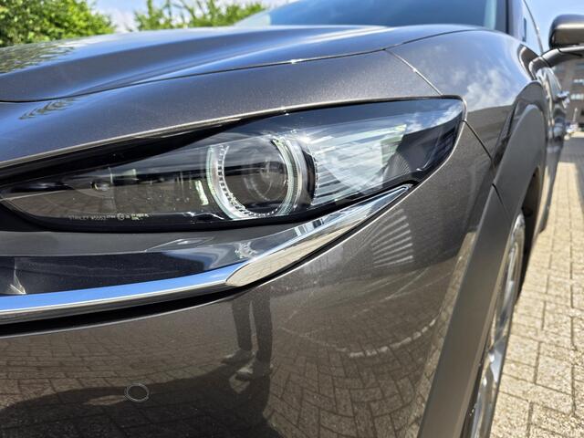 Mazda CX-30 2.0 e-SkyActiv-X M Hybrid Luxury | Dealer onderhouden | Achteruitrijcamera | Parkeersensoren voor en achter | Elektrische achterklep | Stoel en Stuurverwarming | Bose | Lederbekleding met stoelgeheugen | HeadupDisplay | Full LED Koplampen | Applecarplay 