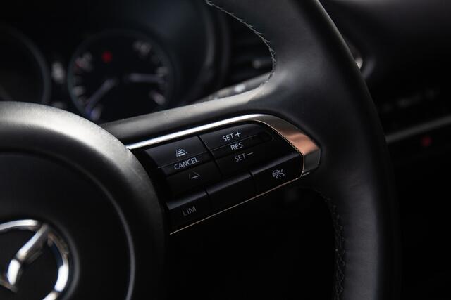 Mazda CX-30 2.5 e-SkyActiv-G 140 HK Homura , Adap. cruise, HUD, Keyless entry, Carplay,