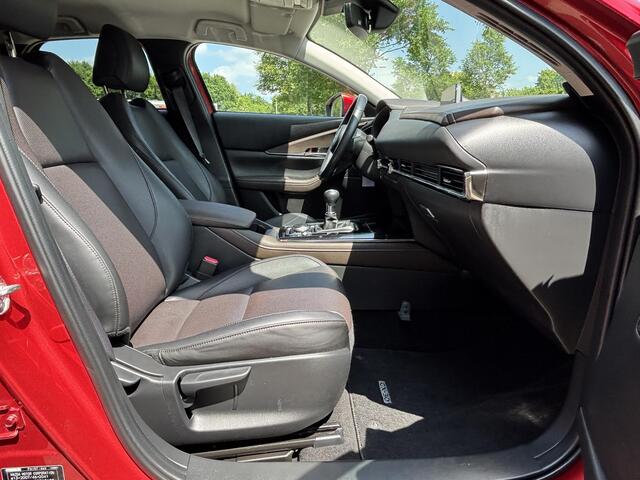 Mazda CX-30 2.0 e-SkyActiv-X M Hybrid Luxury 1e Eig., Dealer ondh, 186 PK, Navigatie, Leer, A. Rij-camera, Head-Up, Bose, Stoel & Stuur verw, Stoel geheugen, Apple Carplay / Android Auto, A. klep electr.