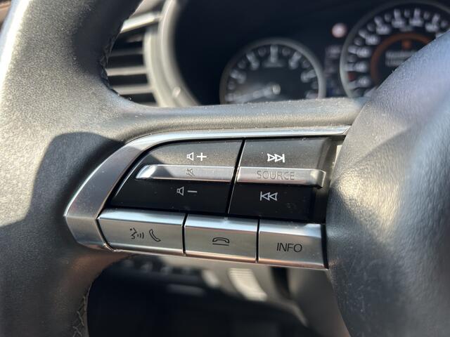 Mazda CX-30 2.0 e-SkyActiv-G M Hybrid Luxury // NAVI + CARPLAY // LEDER // CLIMA // ADAPTIV CRUISE // MEMORY SEAT // HUD