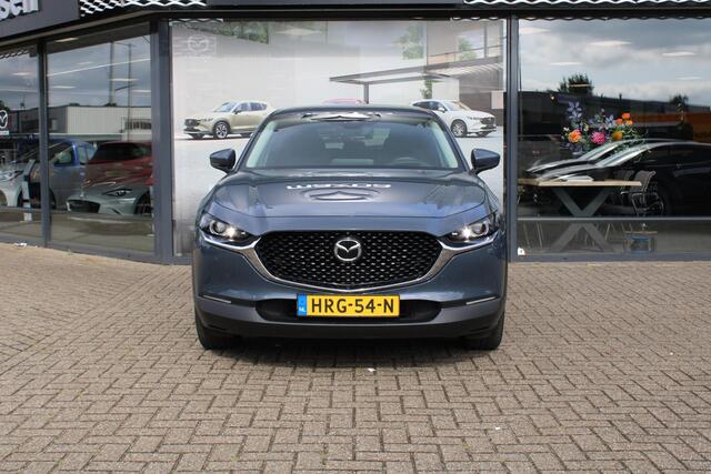 Mazda CX-30 2.0 e-SkyActiv Luxury-Line M 150 Hybrid , Automaat, Trekhaak, I-Activsense Pakket, 360 Camera, Adap.Cruise, Bose, Apple Carplay, Navi, LMV 18 Inch, Stuur/Stoelverwarming