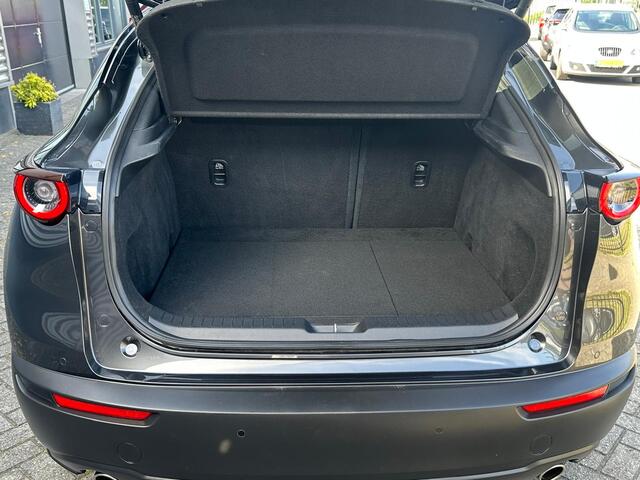 Mazda CX-30 2.0 e-SkyActiv-G M Hybrid Luxury | Apple Carplay | Elektrische Achterklep | BOSE SOUND | Head Up | Camera |