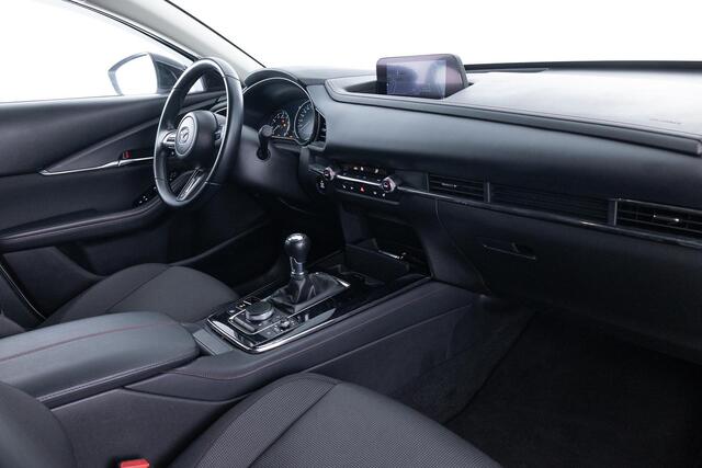 Mazda CX-30 2.0 e-SkyActiv-X M Hybrid Homura | TREKHAAK | APPLE CARPLAY | ACHTERUITRIJCAMERA | PARKEERSENSOREN | 18 INCH LM | ALL SEASON BANDEN | DODEHOEK DETECTIE | NED AUTO |