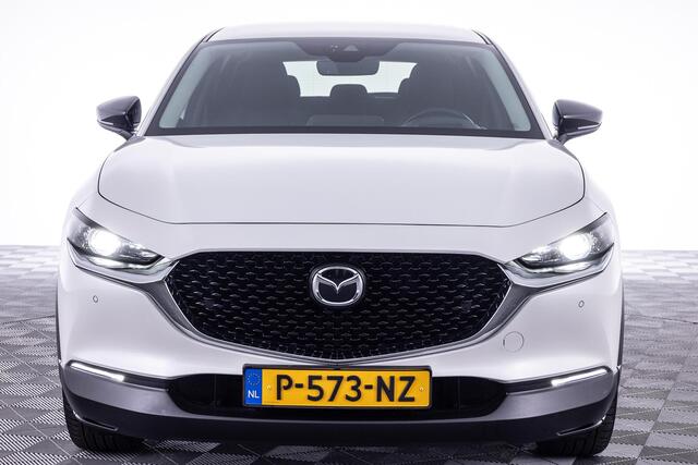 Mazda CX-30 2.0 e-SkyActiv-X M Hybrid Homura | TREKHAAK | APPLE CARPLAY | ACHTERUITRIJCAMERA | PARKEERSENSOREN | 18 INCH LM | ALL SEASON BANDEN | DODEHOEK DETECTIE | NED AUTO |