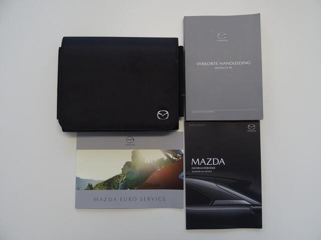 Mazda CX-30 2.0 e-SkyActiv-X M Hybrid Luxury * LAGE KM * LEER * HEAD-UP !!