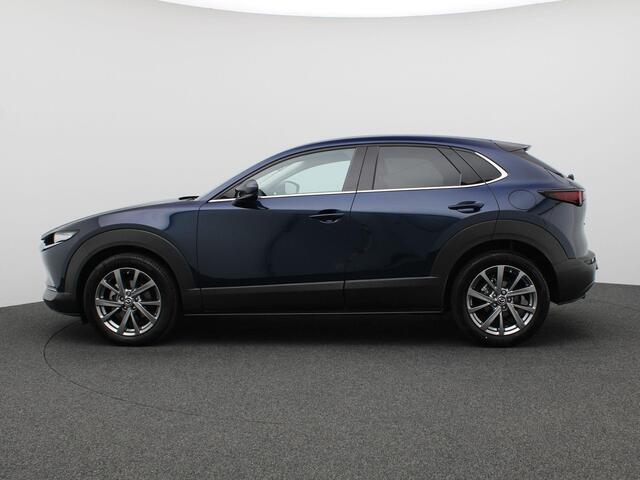 Mazda CX-30 2.0 e-SkyActiv-X M Hybrid Homura 186PK Aut. Head-up display, Trekhaak, Dodehoek detectie, Keyless, Elektr. Achterklep, Stoelverwarming, Trekhaak, 18" LM Velgen, Adaptieve Cruise Control, Camera
