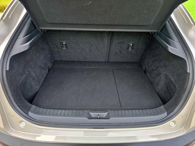 Mazda CX-30 2.5 e-SkyActiv-G M Hybrid Centre-line - 140 Pk - ParkeerCamera - Stoelverwarming - Navi