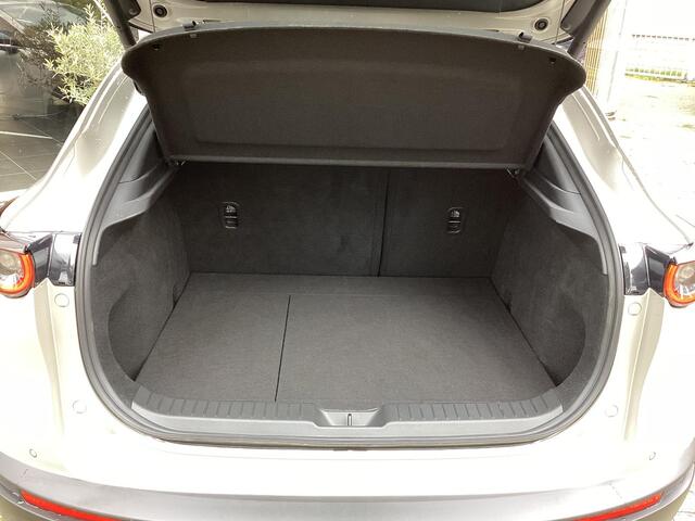 Mazda CX-30 2.0 e-SkyActiv-X M Hybrid Homura 186 PK motor / Aeropakket / Roofrails / Dorpelbeschermers/ Sportpakket/ Navigatie/ Apple Carplay/ Android Auto/ Automaat