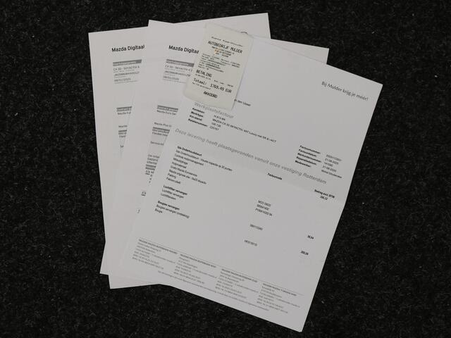 Mazda CX-30 2.0 e-SkyActiv-X M Hybrid Luxury AUTOMAAT / Trekhaak / 1300kg Trekgewicht / Dealeronderhouden / Lederen Bekleding / HUD Display / Adaptieve Cruise Control /