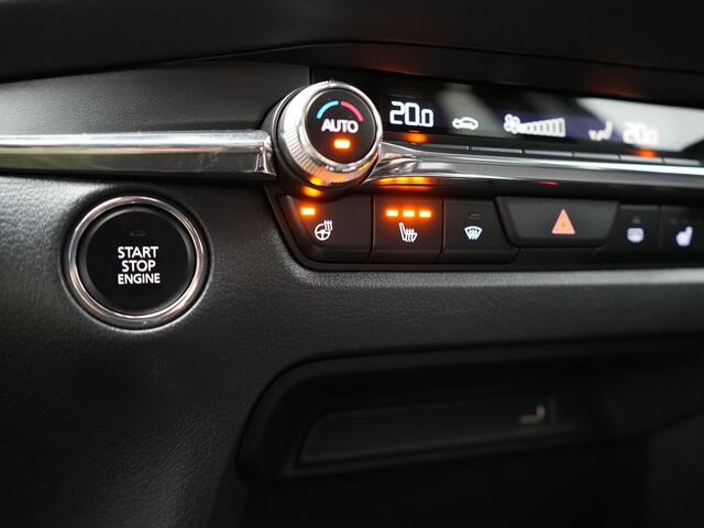 Mazda CX-30 2.0 e-SkyActiv-G M Hybrid Comfort Automaat | Adaptive Cruise | Trekhaak | Head Up | 360 Camera | BOSE Sound | Stuur & Stoelverwarming | Apple Carplay | 18"L.M | LED Koplampen |