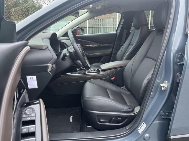 Mazda CX-30 2.0 e-SkyActiv-G M Hybrid Luxury | Trekhaak | Bose-premium| Leder |