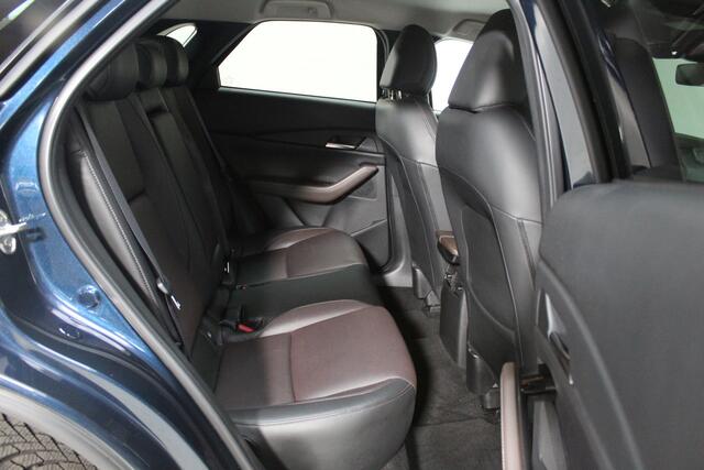 Mazda CX-30 2.0 e-SkyActiv-X MHEV Luxury | 360 Cam | Hud | Stoel + Stuur verwarmd |