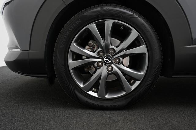Mazda CX-30 2.0 e-SkyActiv-X Luxury i-Activesense automaat met Sunroof en all-weather banden : dealer onderhouden