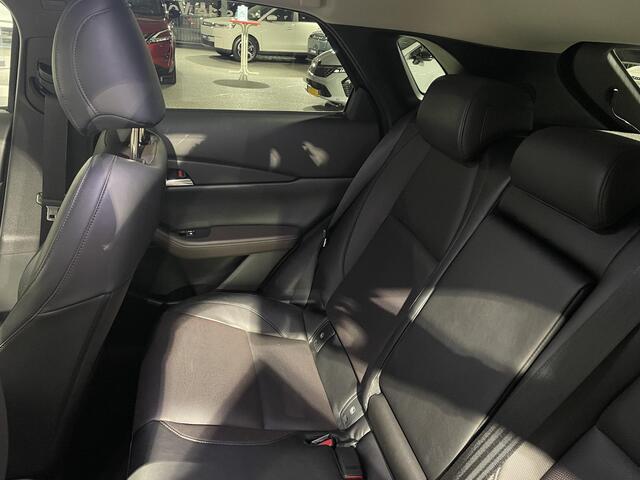 Mazda CX-30 2.0 e-SkyActiv-X M Hybrid Luxury Navigatie | Climate controle | Camera