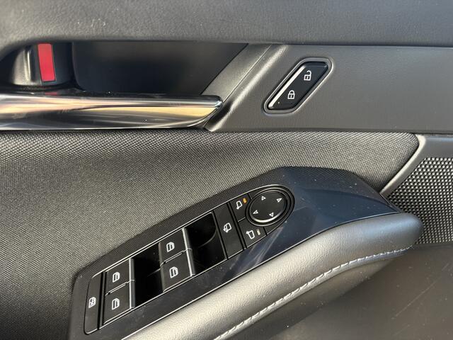 Mazda CX-30 2.0 e-SkyActiv-X M Hybrid Comfort | Trekhaak | Adaptive Cruise Control | Head-up Display | Stoelverwarming |