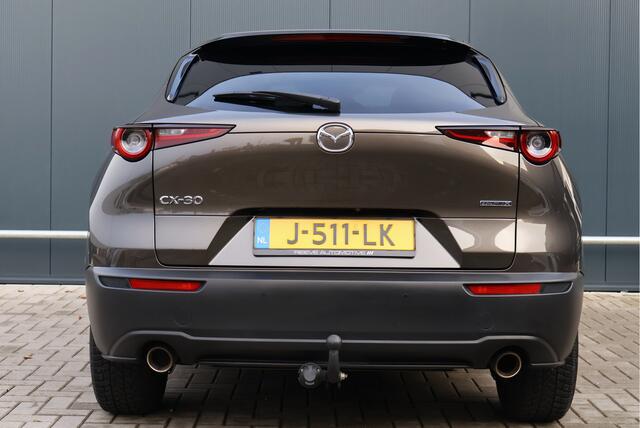 Mazda CX-30 2.0 e-SkyActiv-X M Hybrid Luxury Automaat | Leer | Trekhaak | Stoel- Stuurverwarming | Apple Carplay / Android Auto | HUD | Camera | ACC