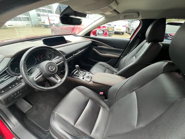Mazda CX-30 2.0 e-SkyActiv-X M Hybrid Luxury AUTOMAAT | TREKHAAK | LAGE KM STAND 23.223KM | CAMERA | Bose AUDIO | LEDER | HEUD-UP | APPLE/ANDROID | 1e EIGENAAR | NED. AUTO |
