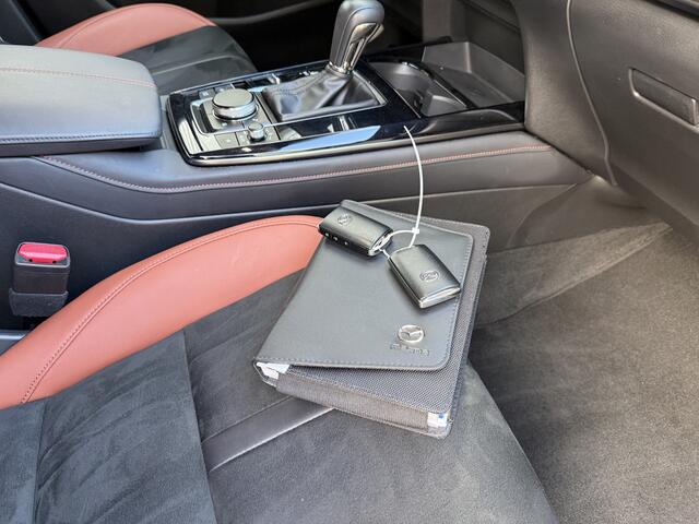 Mazda CX-30 2.0 e-M Hybrid Nagisa Leer Navi Camera El.Klep Bose