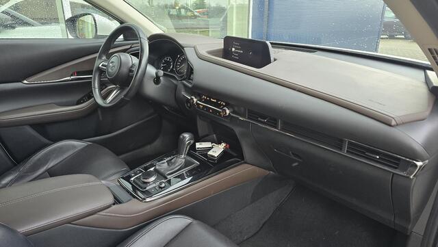 Mazda CX-30 2.0 e-SkyActiv-X M Hybrid Comfort | NAP | Automaat | Dealeronderhouden | Leder | HUD | Carplay | Stoel & Stuurverwarming | ACC | Trekhaak