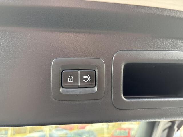 Mazda CX-30 2.0 e-SkyActiv-X M Hybrid Luxury 1e Eigenaar / BTW auto / Dealer Onderhouden