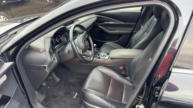 Mazda CX-30 2.0 e-SkyActiv-X M Hybrid Luxury , trekhaak, 18 inch LMV, Leder, Navi, I-activesense pakket, 360 view, Stuur en Stoelverw, Clima, Adapt. CC, Bose audio, LKA, BSM