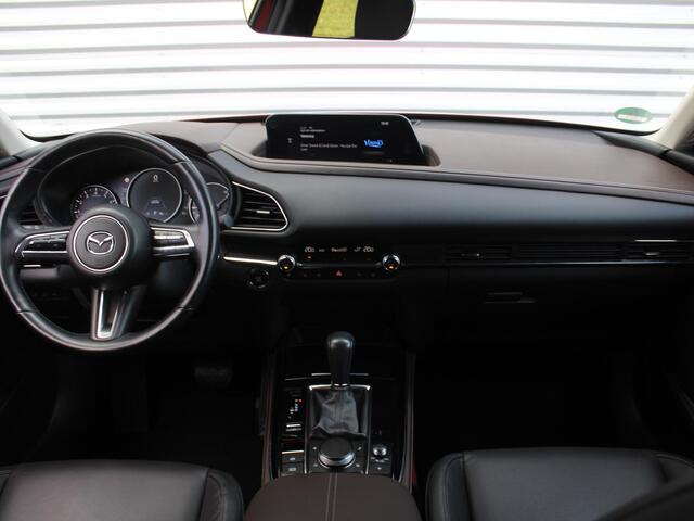 Mazda CX-30 2.0 e-SkyActiv-X 6AT M Hybrid Luxury | i-ActivSense | Trekhaak | 360 Camera | Stuur-/stoelverwarming | HUD | Elek. stoelverstelling + achterklep | Leer | LED |