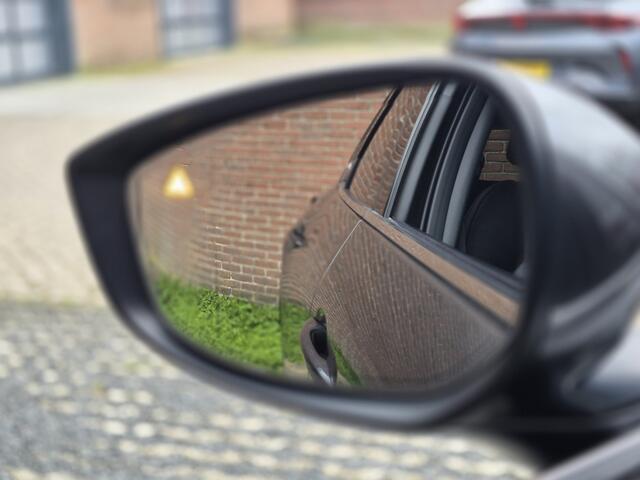 Mazda CX-30 2.0 e-SkyActiv-X 186 M Hybrid Luxury | AUTOMAAT | LEDER | BOSE | APPLE CARPLAY