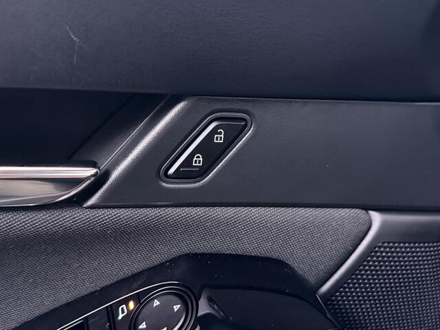 Mazda CX-30 2.0 e-SkyActiv-X M Hybrid Comfort | Trekhaak | Navigatie & Carplay | Stoelverwarming |