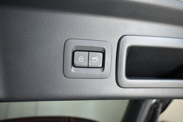 Mazda CX-30 2.0 e-SkyActiv-X M Hybrid Luxury Virtual 187PK Trekh 360ºCamera Vol Leder